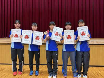 卓球女子団体1位