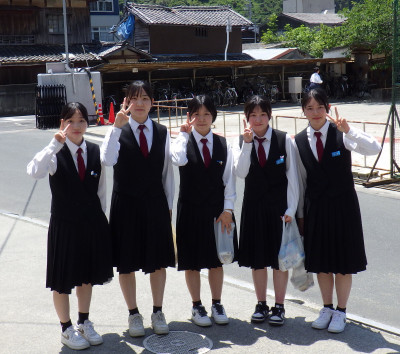 女子