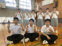 ３校で記念撮影